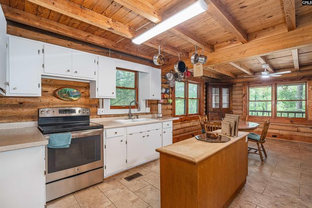 108 SE Sedgewood Road, Hopkins, SC 29061