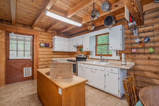 108 SE Sedgewood Road, Hopkins, SC 29061