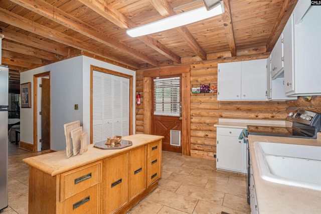 108 SE Sedgewood Road, Hopkins, SC 29061