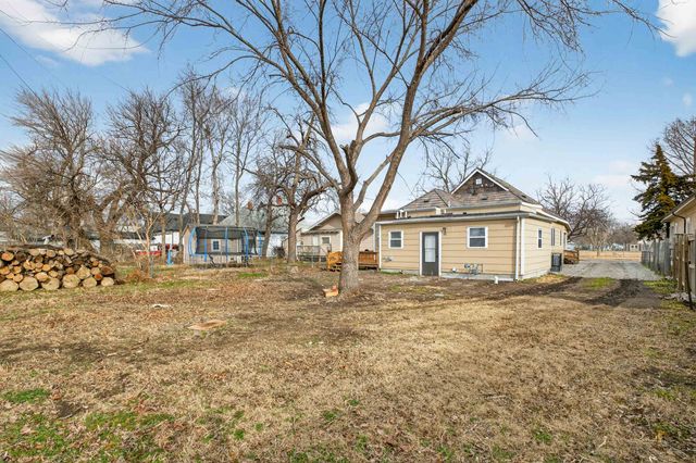 1231 S Topeka Ave, Wichita, KS 67211
