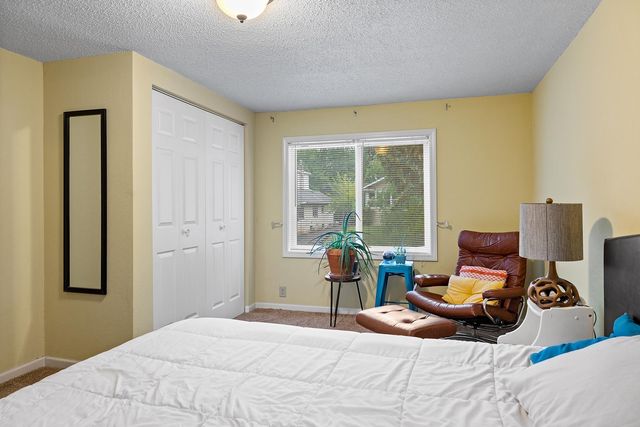 1027 5th Street E, Saint Paul, MN 55106