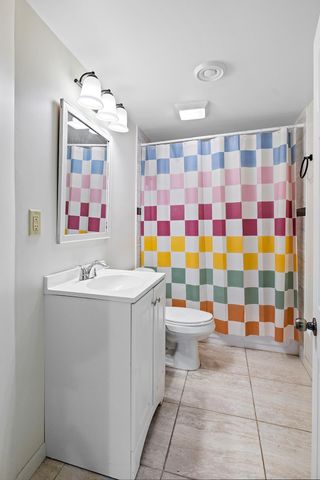 1027 5th Street E, Saint Paul, MN 55106