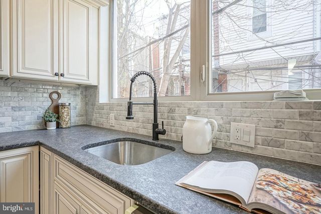 5520 WALTON AVE, Philadelphia, PA 19143