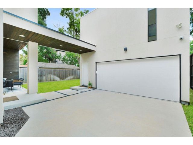 1912 Kipling Street, Houston, TX 77098