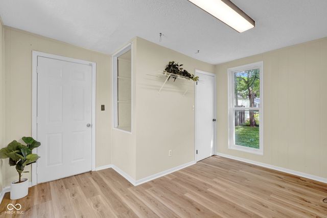 1617 Lafayette Avenue, Columbus, IN 47201