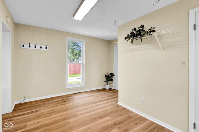1617 Lafayette Avenue, Columbus, IN 47201