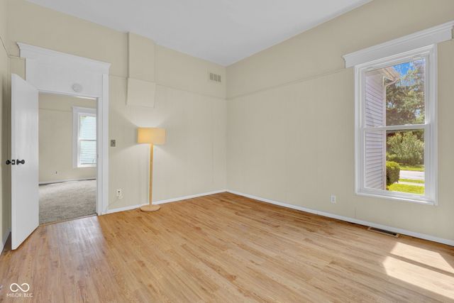 1617 Lafayette Avenue, Columbus, IN 47201