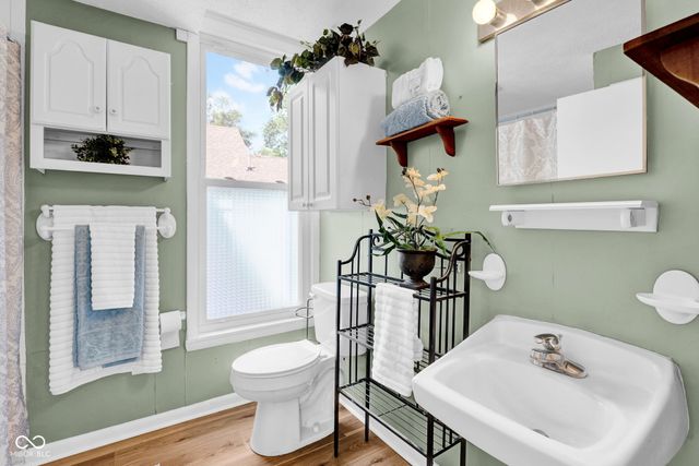 1617 Lafayette Avenue, Columbus, IN 47201
