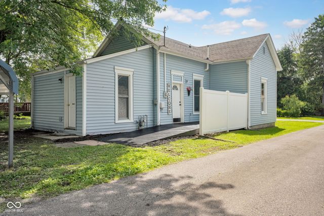 1617 Lafayette Avenue, Columbus, IN 47201