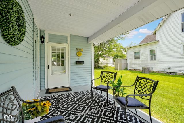 1617 Lafayette Avenue, Columbus, IN 47201