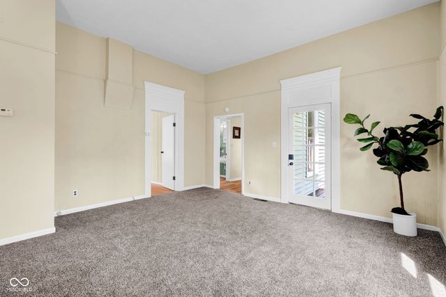 1617 Lafayette Avenue, Columbus, IN 47201