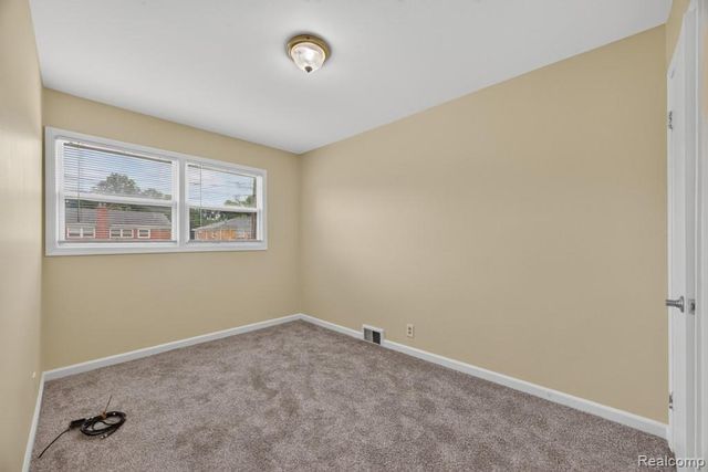 2492 Ackley Avenue, Westland, MI 48186