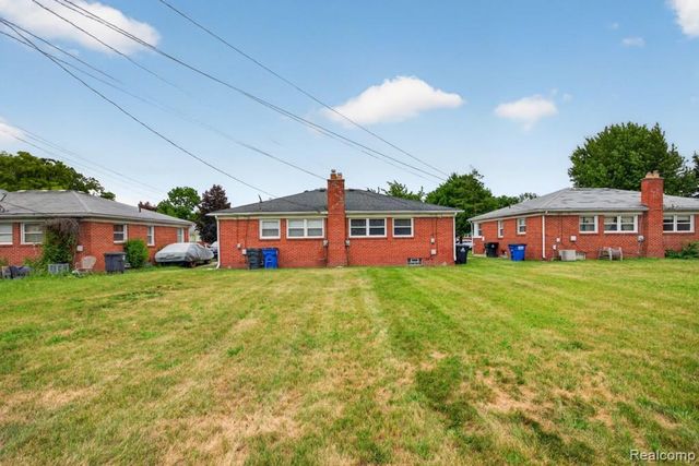 2492 Ackley Avenue, Westland, MI 48186