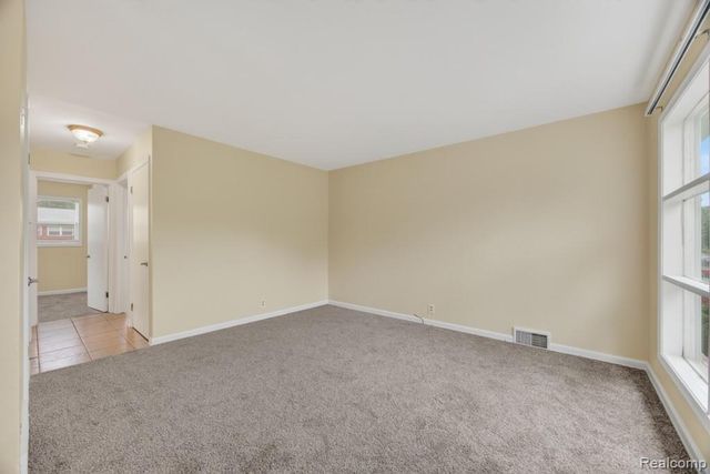 2492 Ackley Avenue, Westland, MI 48186