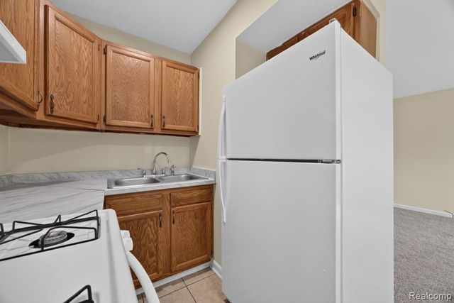 2492 Ackley Avenue, Westland, MI 48186