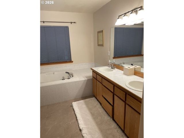 17354 Sw SARALA St, Beaverton, OR 97007