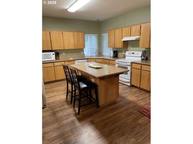 17354 Sw SARALA St, Beaverton, OR 97007