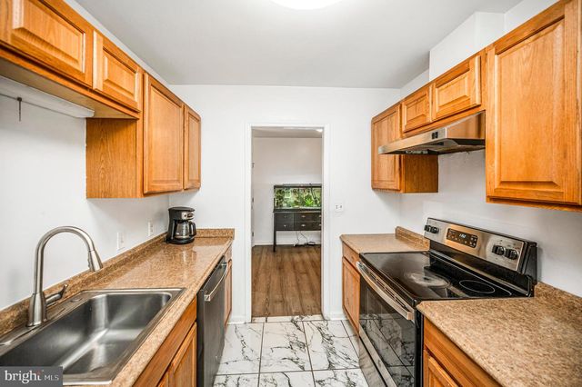 143 JEFFERSON AVE, Locust Grove, VA 22508