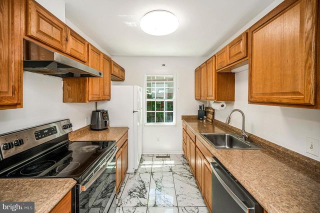 143 JEFFERSON AVE, Locust Grove, VA 22508