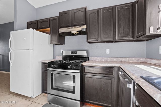 624 Villa Victoria Drive, Horizon City, TX 79928