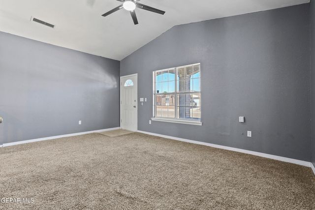 624 Villa Victoria Drive, Horizon City, TX 79928