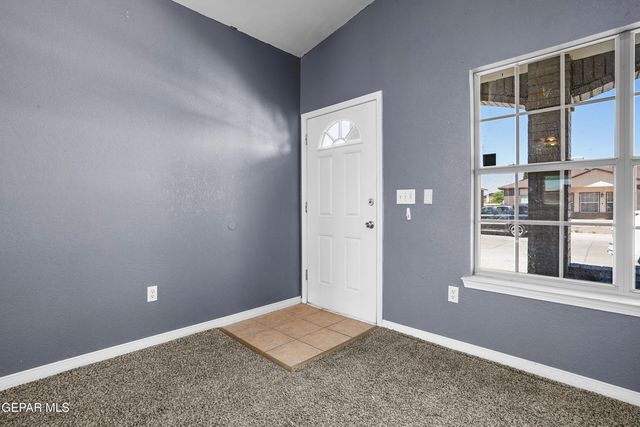 624 Villa Victoria Drive, Horizon City, TX 79928