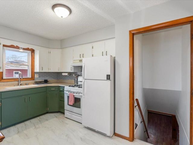 1013 10th Avenue NE, Brainerd, MN 56401