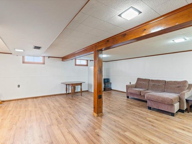 1013 10th Avenue NE, Brainerd, MN 56401