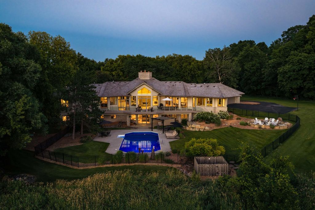 525 Navajo Road W, Medina, MN 55340 — exterior