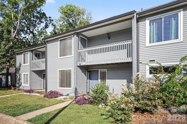 6612 Point Comfort Lane, Charlotte, NC 28226
