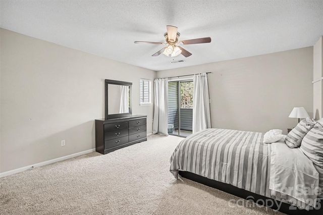 6612 Point Comfort Lane, Charlotte, NC 28226