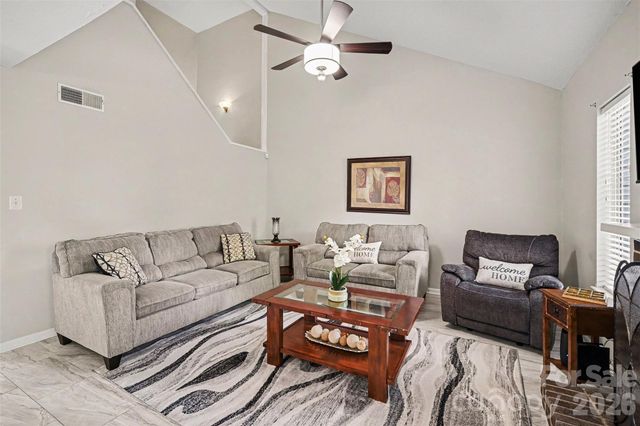 6612 Point Comfort Lane, Charlotte, NC 28226