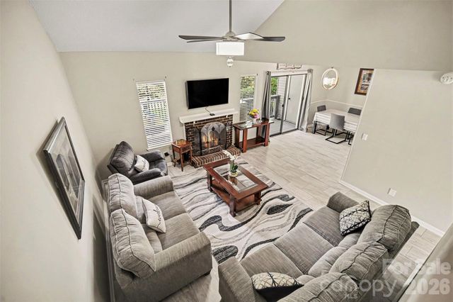 6612 Point Comfort Lane, Charlotte, NC 28226