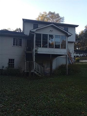 125 Bob White Drive, Stockbridge, GA 30281