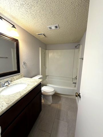 2510 Grants Lake Boulevard 93, Sugar Land, TX 77479