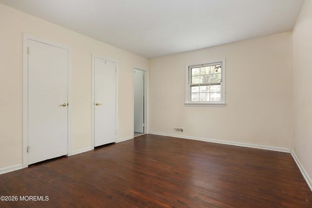 33 Fish Hawk Drive, Middletown, NJ 07748