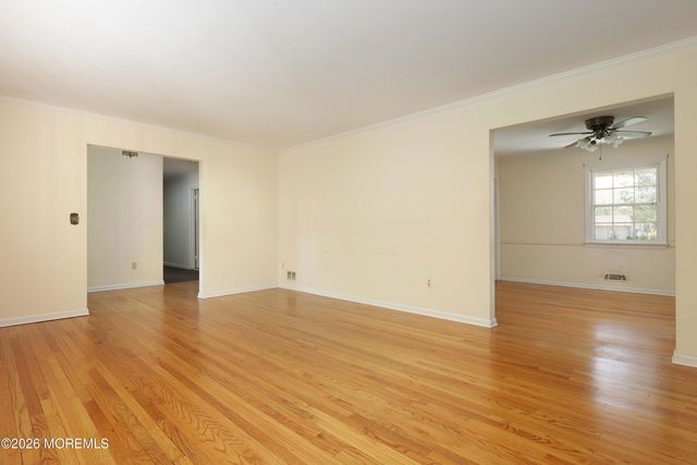 33 Fish Hawk Drive, Middletown, NJ 07748