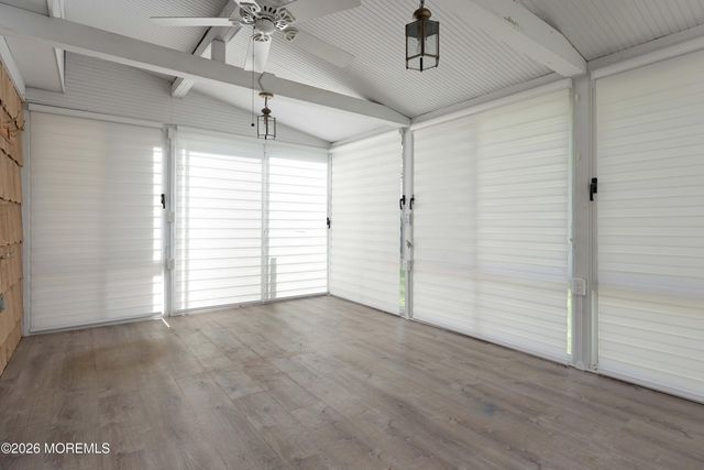 33 Fish Hawk Drive, Middletown, NJ 07748