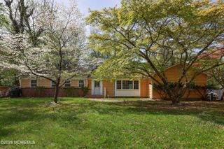 33 Fish Hawk Drive, Middletown, NJ 07748