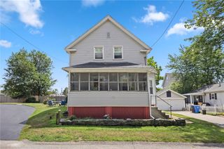 30 Pomham Street, Cranston, RI 02910