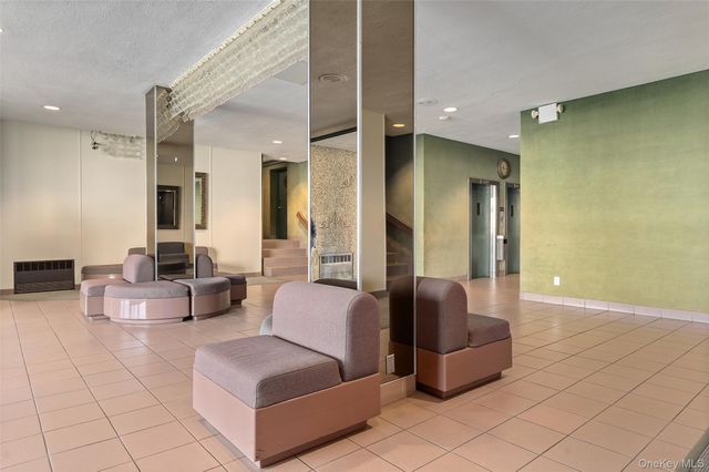 360 Westchester Avenue 305, Port Chester, NY 10573