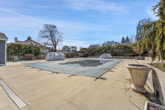 360 Westchester Avenue 305, Port Chester, NY 10573