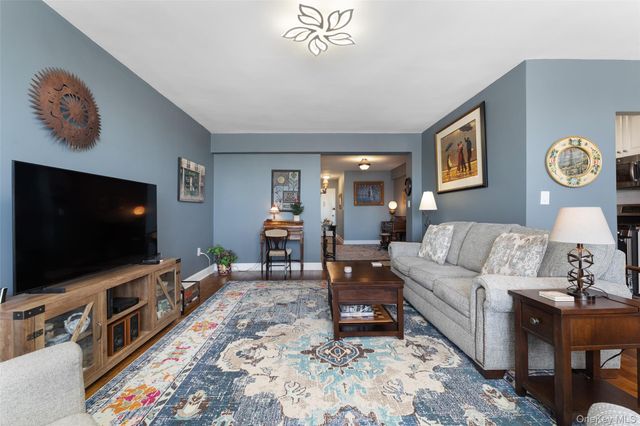 360 Westchester Avenue 305, Port Chester, NY 10573