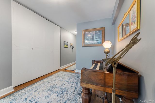 360 Westchester Avenue 305, Port Chester, NY 10573