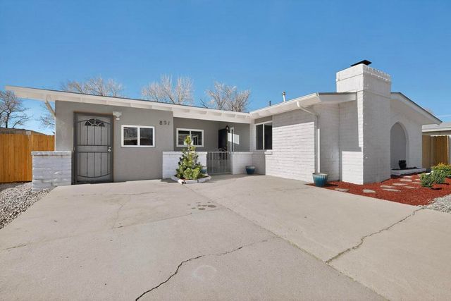 821 Muriel Street NE, Albuquerque, NM 87123