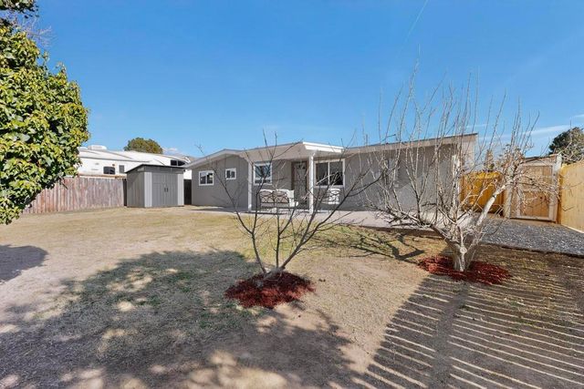 821 Muriel Street NE, Albuquerque, NM 87123