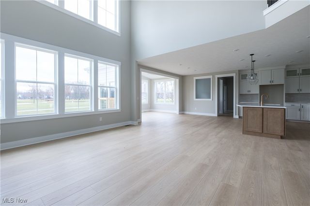 32584 Royal Troon Drive, Avon Lake, OH 44012