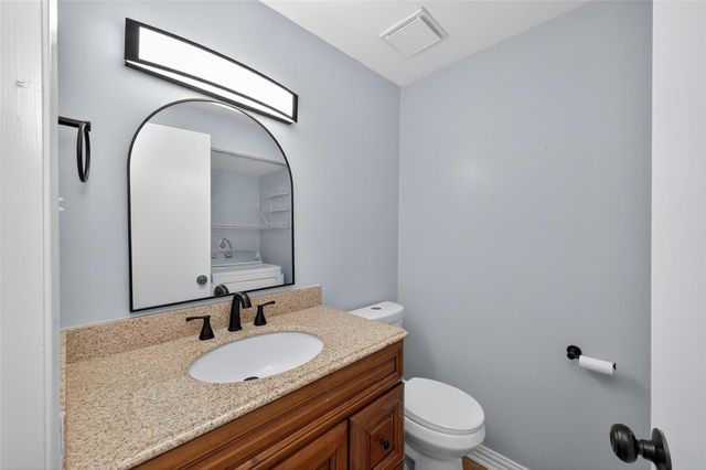 11504 Village Place Drive 107, Houston, TX 77077