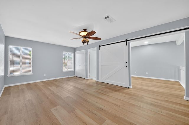 11504 Village Place Drive 107, Houston, TX 77077