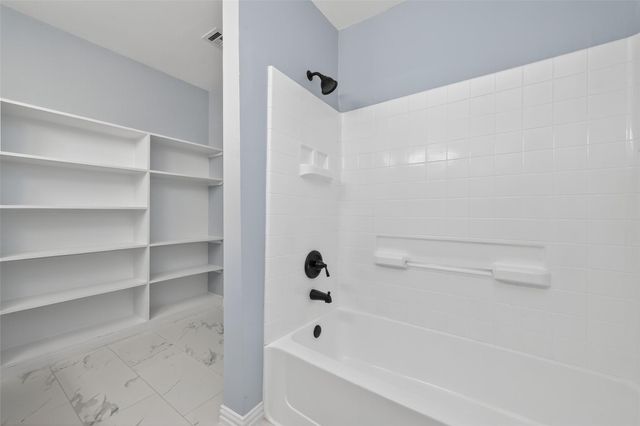 11504 Village Place Drive 107, Houston, TX 77077